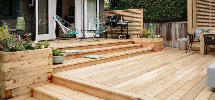 Cedar Decking in Hawaiian Gardens, CA